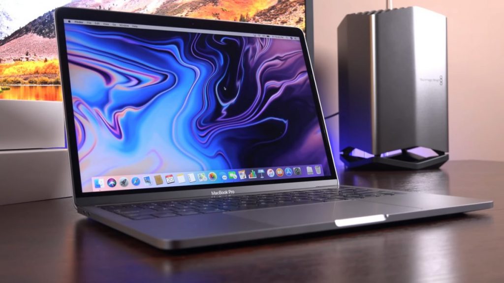 بررسی و مقایسه MacBook pro سایز ۱۳ اینچی اپل مدل ۲۰۱۸